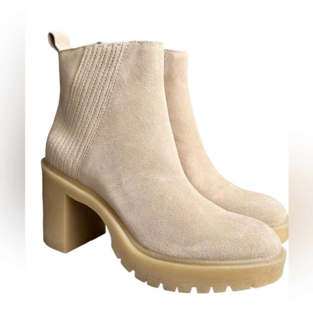 Dolce Vita Caster Dune Suede H20 100% Waterproof Lug Sole Chelsea Boot - Size 10